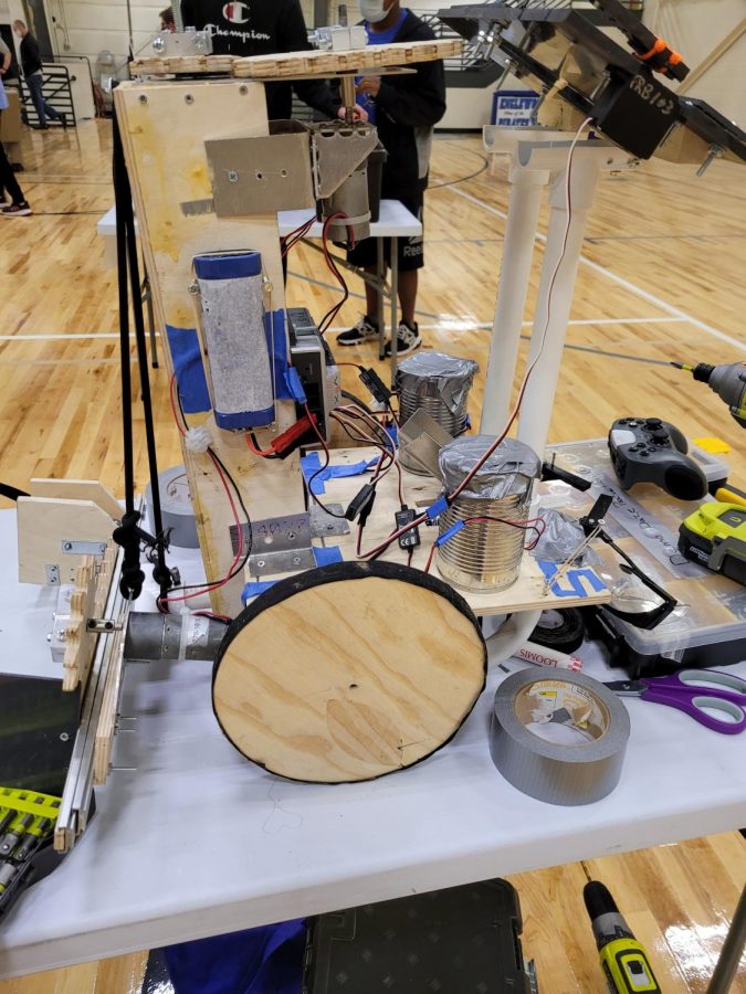Englewood High School Competes in BEST Robotics Event
