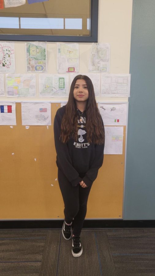 Kimberly Montez De Oca – 9th Grade