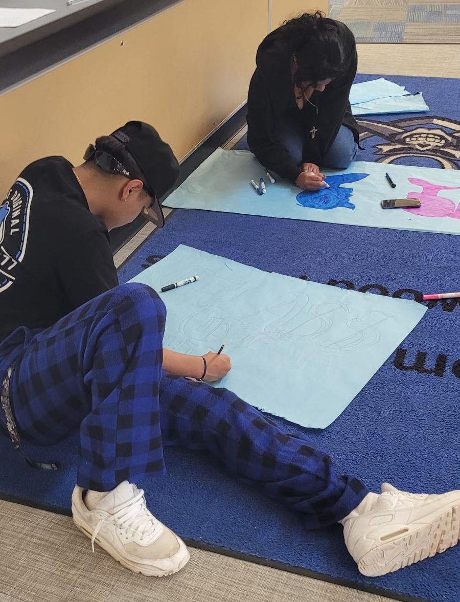 Planning is key to a good hallway decoration presentation. This year, the halls were full of student. 
