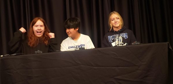 Students Erin Altenhofen (12),  Kaizen Gutierrez (9), and Edwin Ruiz (10) take part in the Math competition. 